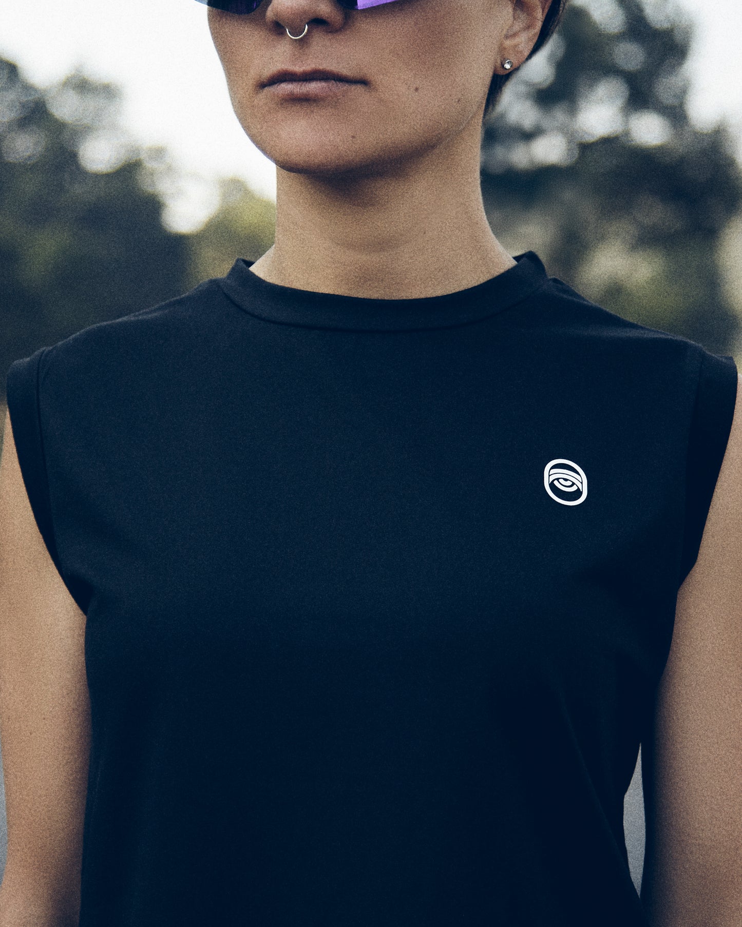 Top Deportivo de Mujer - The Essential